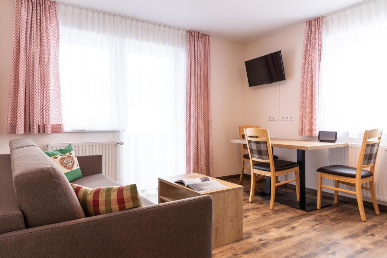 Pitztal Living Aparthotel Jerzens Buitenkant foto