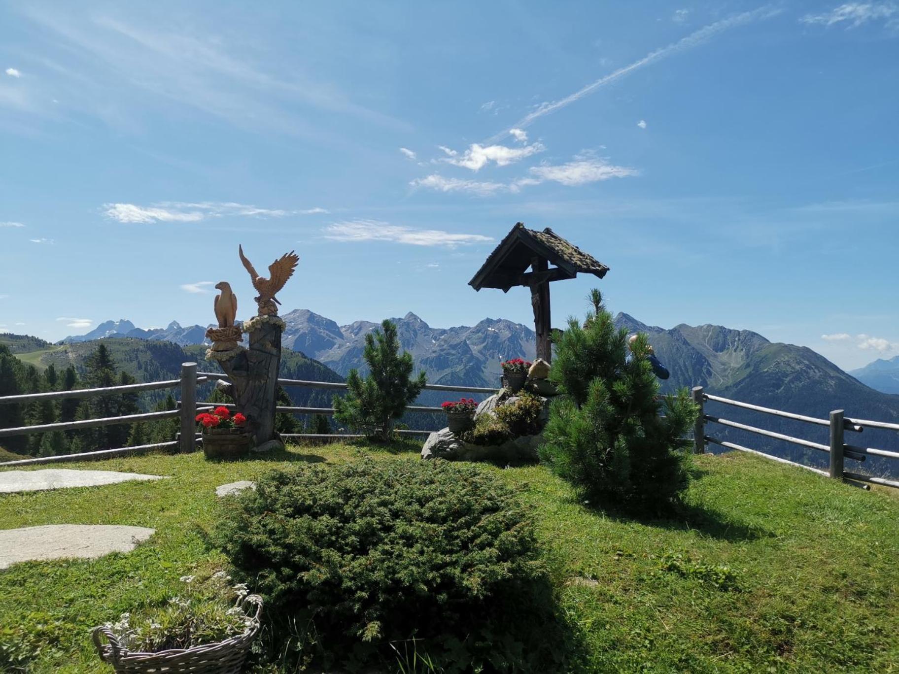 Pitztal Living Aparthotel Jerzens Buitenkant foto