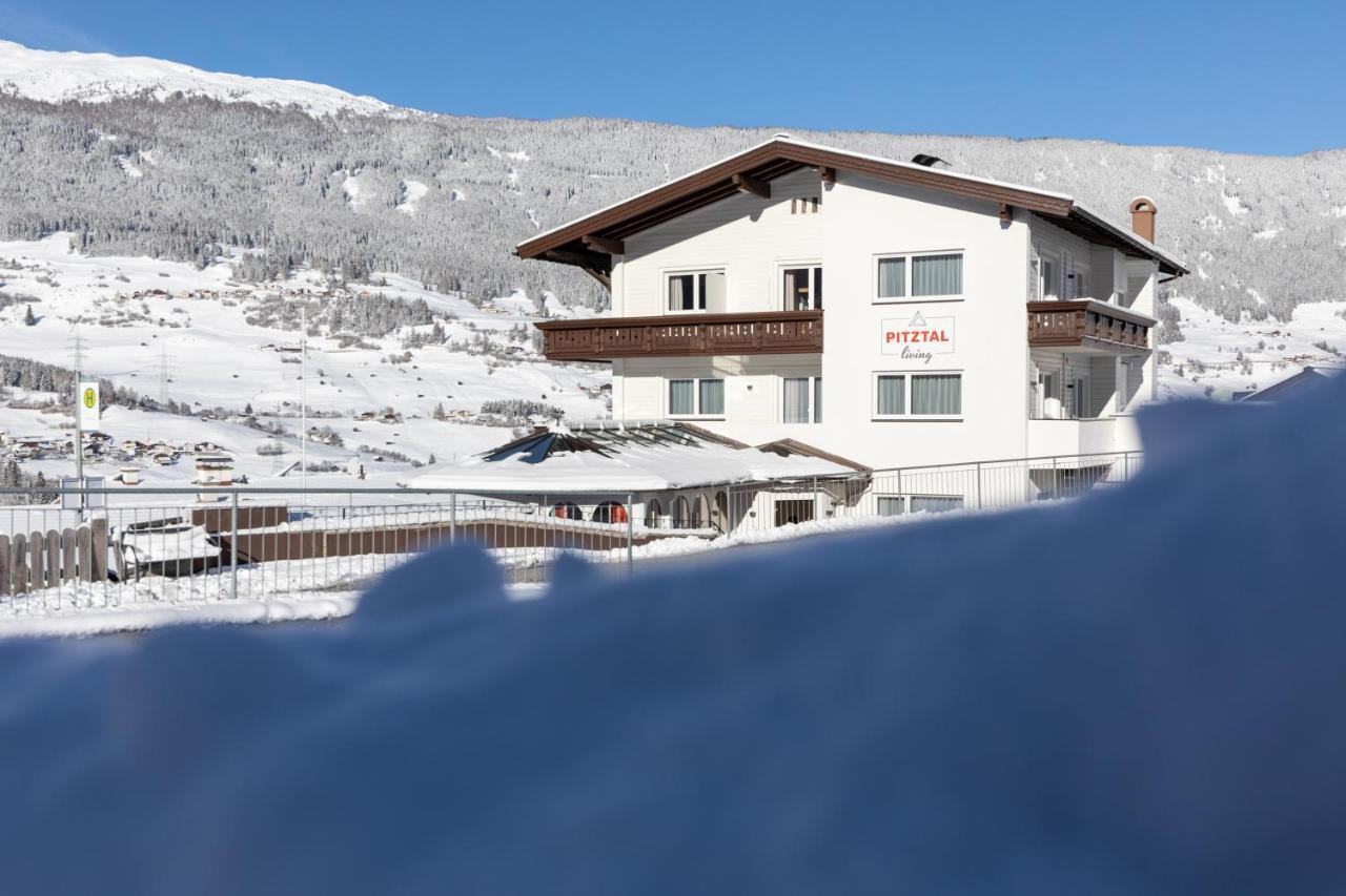Pitztal Living Aparthotel Jerzens Buitenkant foto